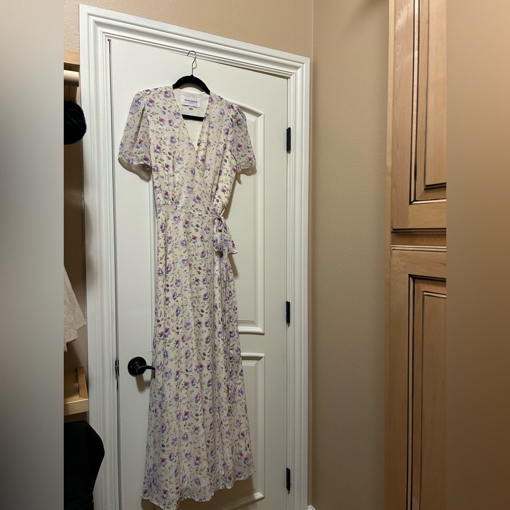 JESSAKAE FLOWY FLORAL DRESS
